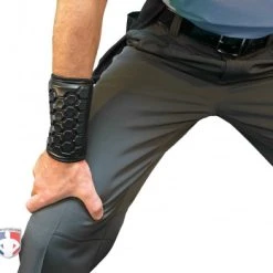 McDavid Hex High Impact Wrist Guard -smitty shop HEX WR McDavid Hex High Impact Wrist Guard worn