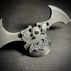 SuperheroDIY MAGNETIC Folding Batarang Arkham Knight Batman Cosplay Halloween Prop - Opens And Locks With Just A Flick Of The Wrist! -smitty shop magnetic folding batarang arkham knight batman cosplay halloween prop opens and locks with just a flick of the wrist 164385 1500x